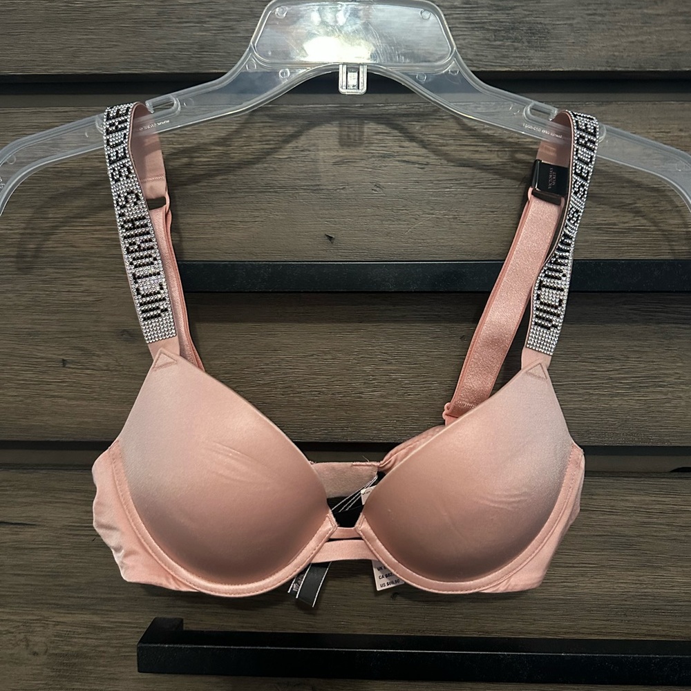 NEW!!! Baby pink Victoria’s Secret bra